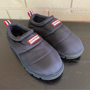 Hunter Kids 5 Cody Waterproof Slip On Winter Shoes Puffer Slippers Women’s 6.5